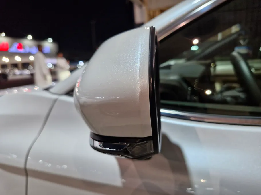 تويوتا كامري LE 2025 