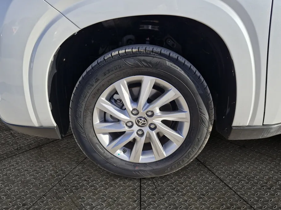 تويوتا اينوفا GL HEV 2024 