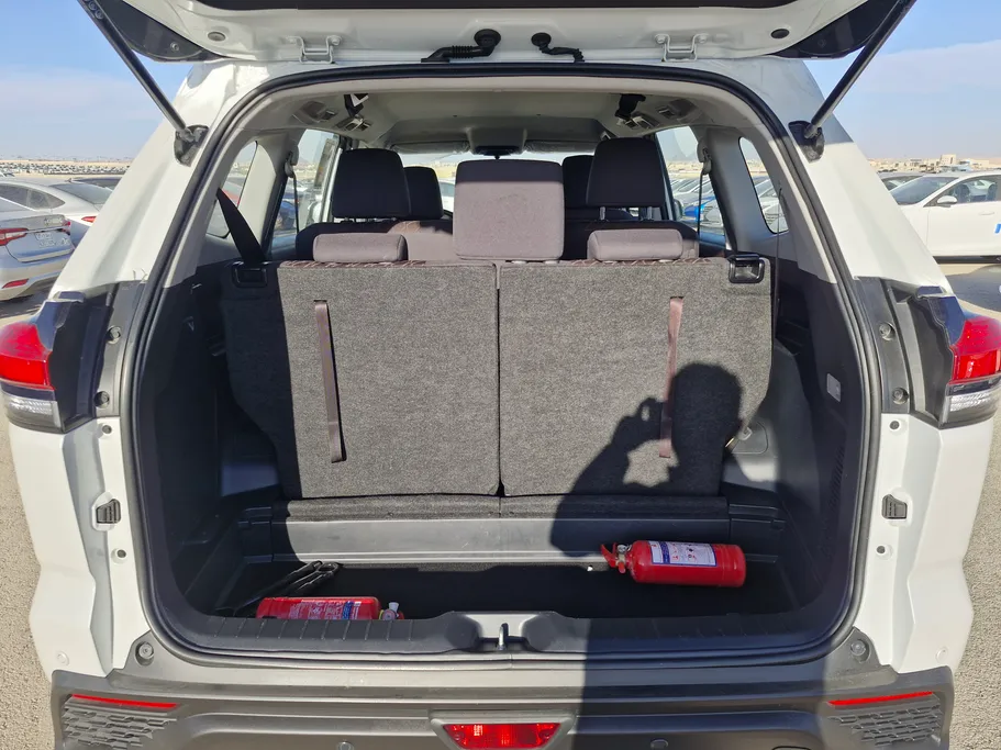 تويوتا اينوفا GL HEV 2024 