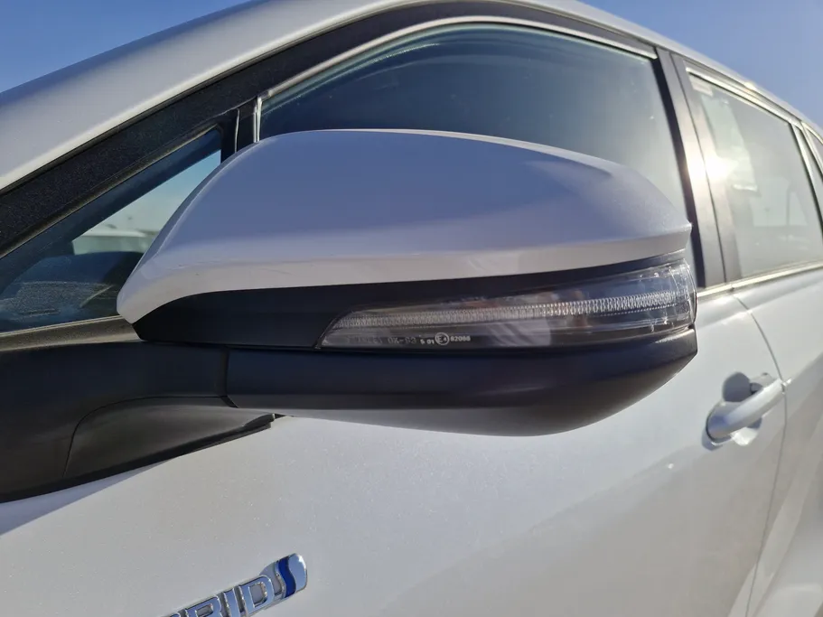 تويوتا اينوفا GL HEV 2024 