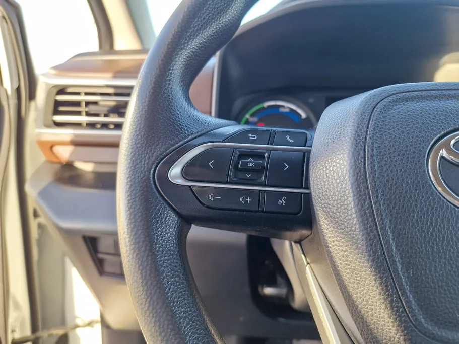 2024 Toyota Innova GL HEV 