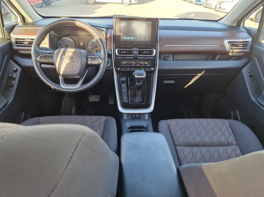 2024 Toyota Innova GL HEV 
