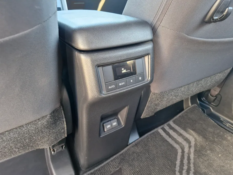 2024 Toyota Innova GL HEV 