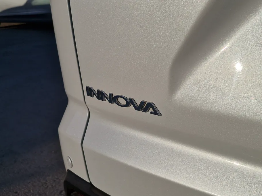 2024 Toyota Innova GL HEV 