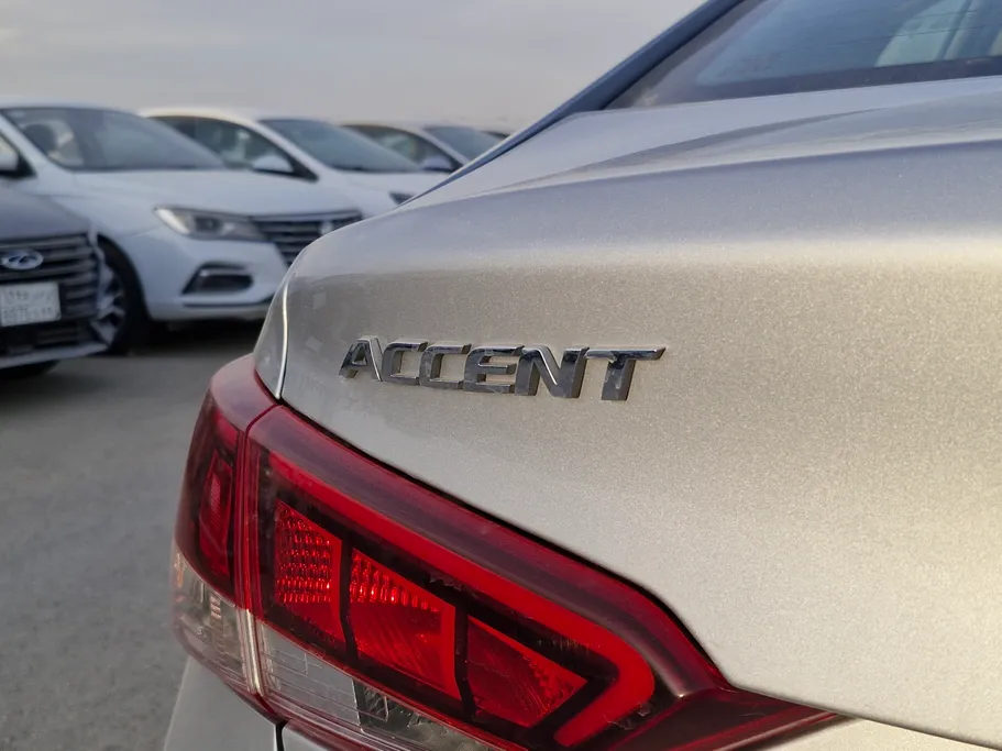 2022 هيونداي Accent سمارت 