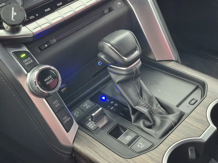 2024 Toyota Land Cruiser VXR 