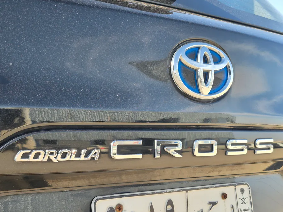 2023 Toyota Corolla Cross LE HEV 