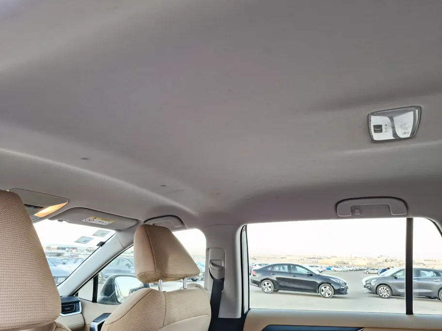 تويوتا راف فور LE 2021 