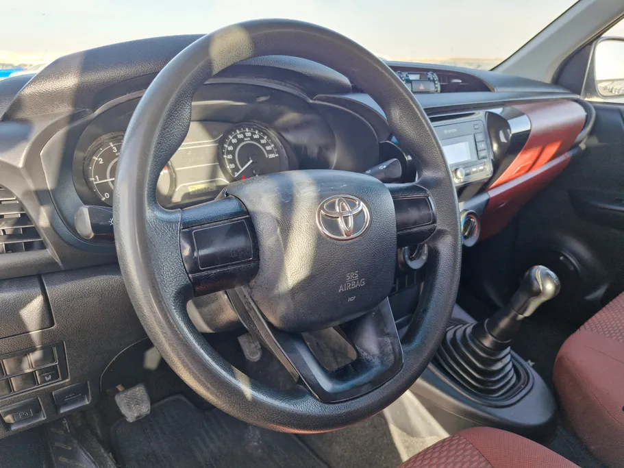 2022 Toyota Hilux GL 