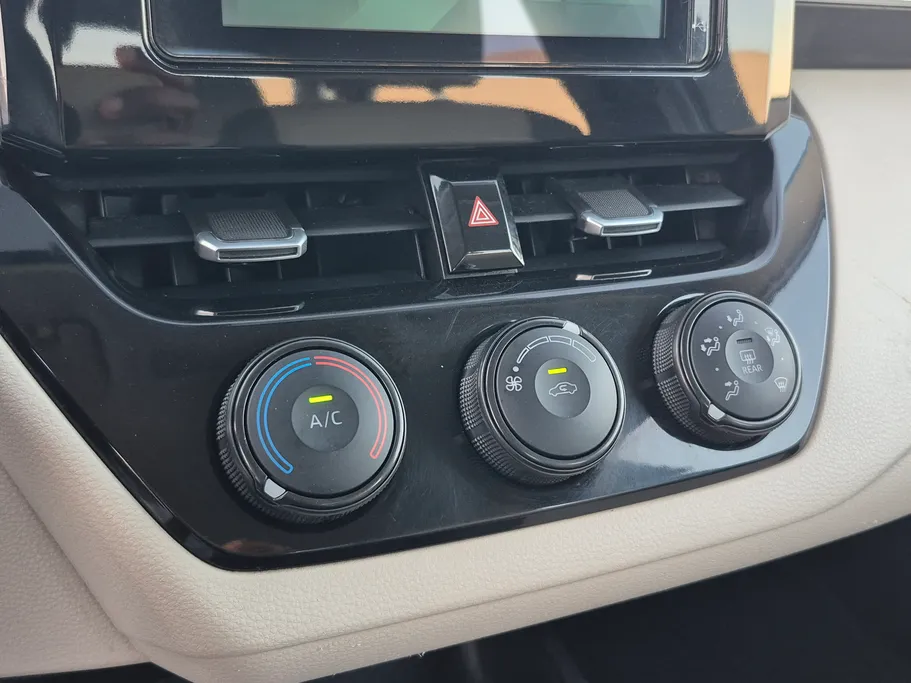 تويوتا كورولا XLI 2022 