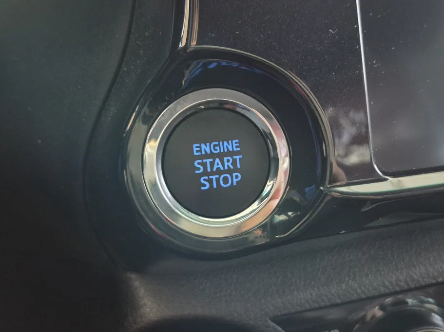 2025 Toyota Hilux SGLX 4X4 2.7L AT 