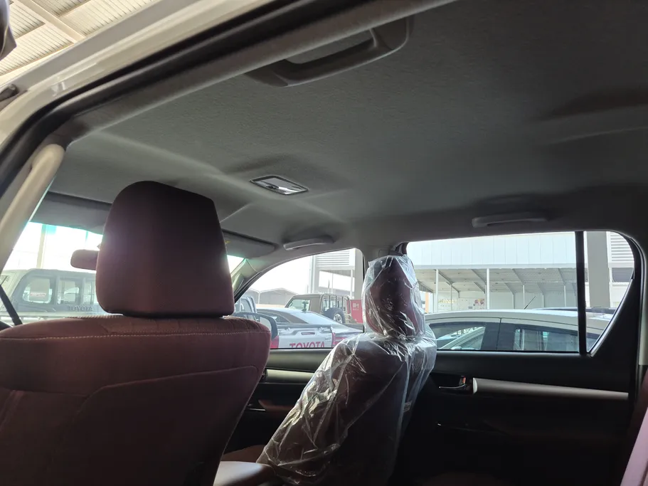 2025 Toyota Hilux SGLX 4X4 2.7L AT 