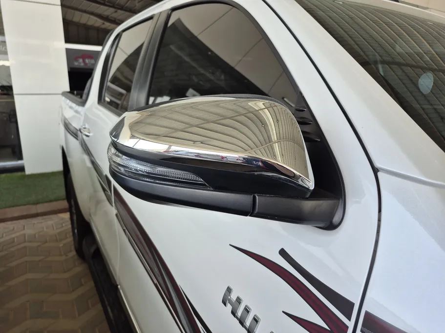 2025 Toyota Hilux SGLX 4X4 2.7L AT 