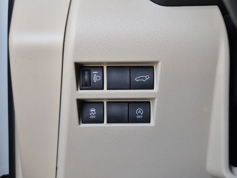 2024 Toyota Land Cruiser GXR4 