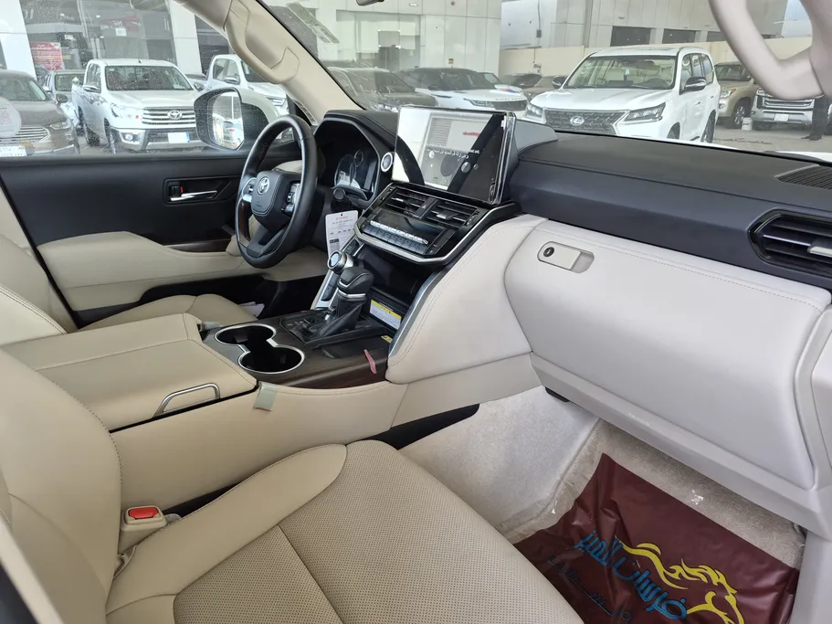 2024 Toyota Land Cruiser GXR4 