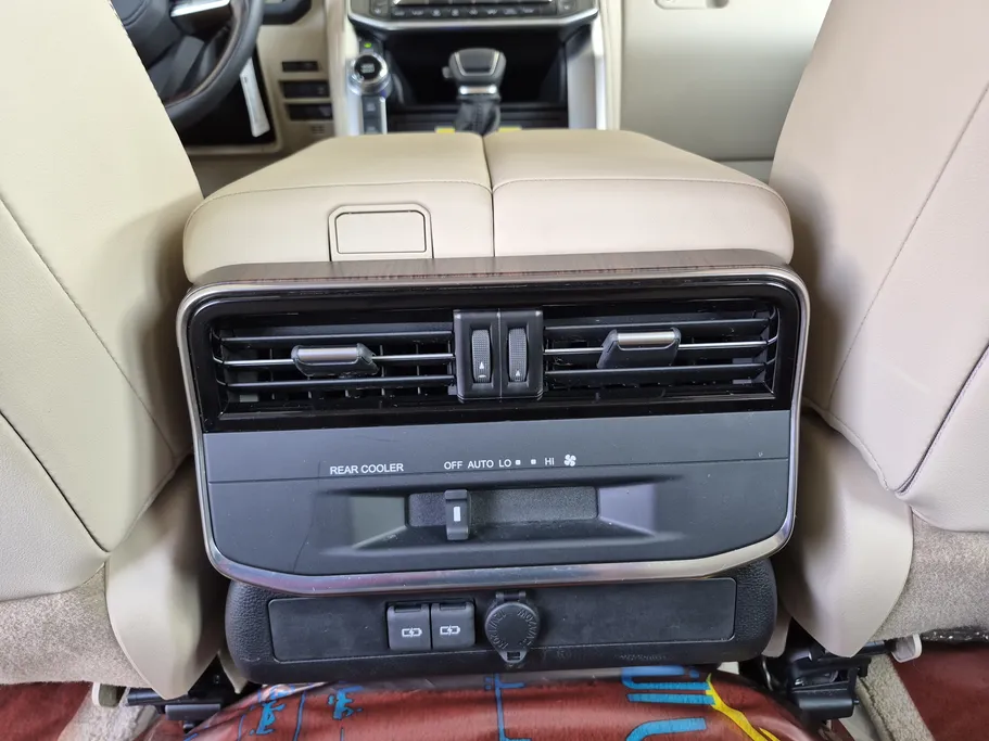 2024 Toyota Land Cruiser GXR4 