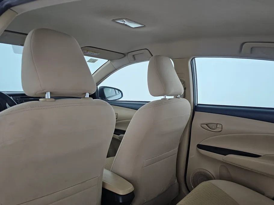 تويوتا يارس Y 2020 