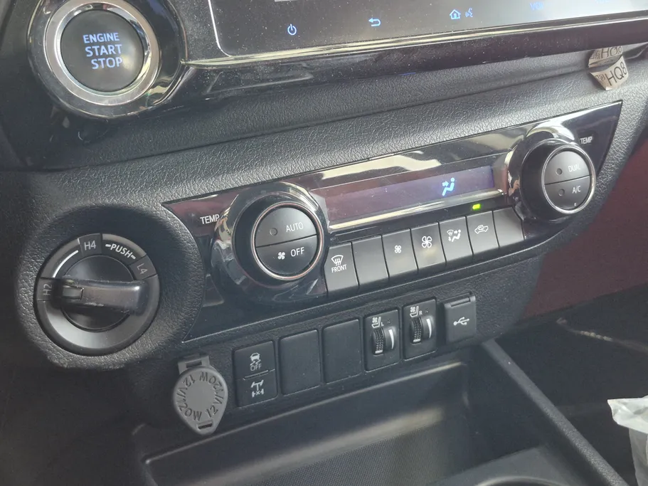 2024 Toyota Hilux SGLX 4X4 2.7L AT 