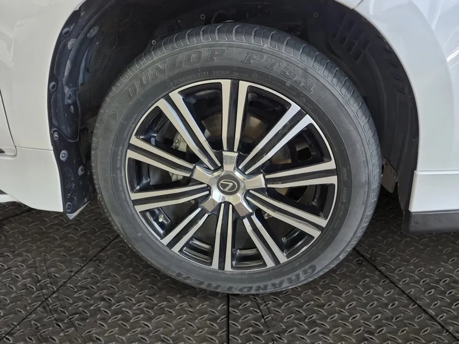 لكزس LX 570 S 2021 