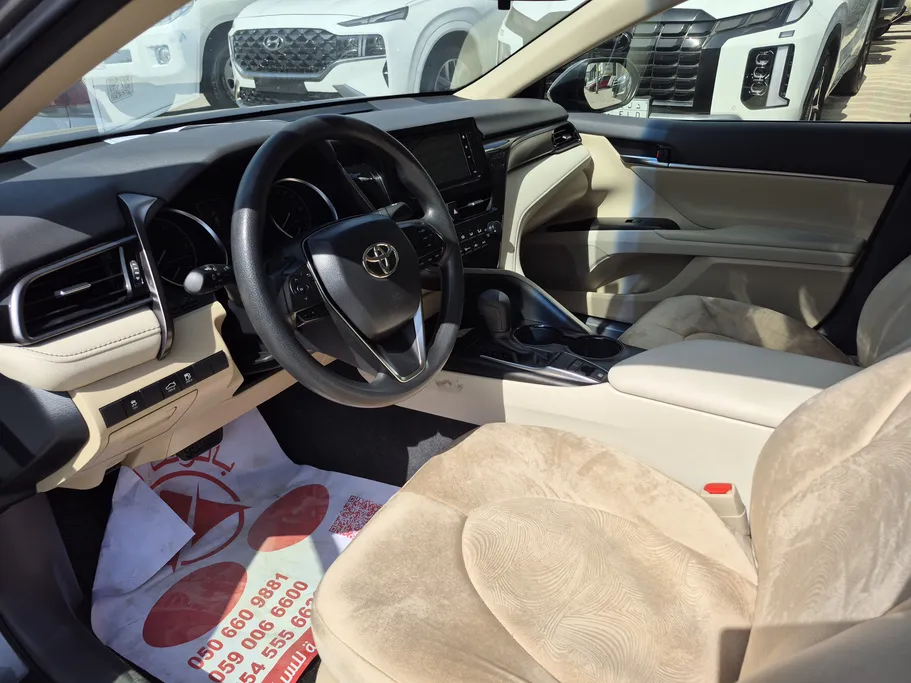 تويوتا كامري LE STD 2024 