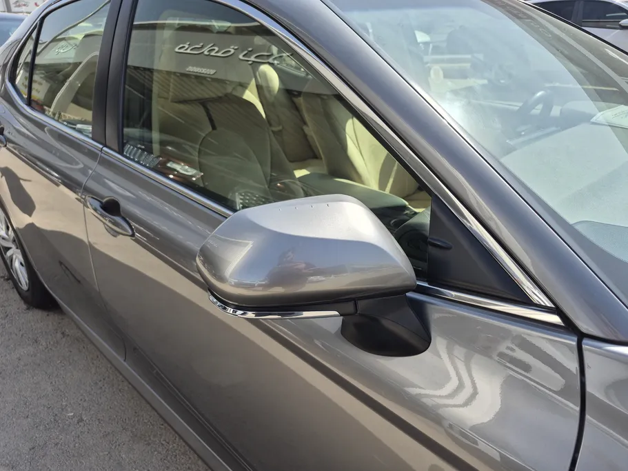 تويوتا كامري LE STD 2024 