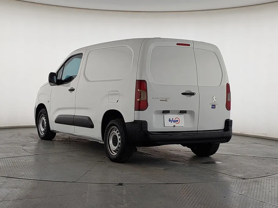 بيجو بارتنر Short van 2023 