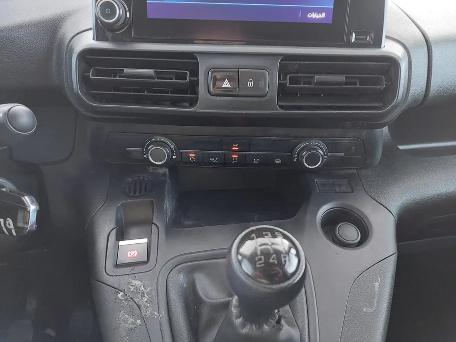 بيجو بارتنر Short van 2023 