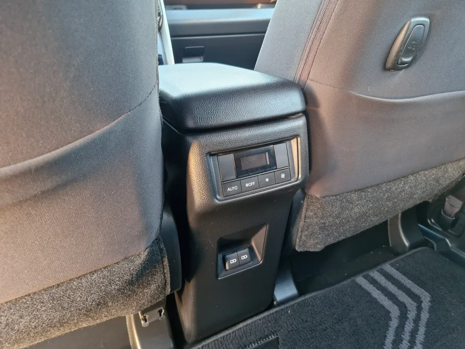 2024 Toyota Innova GL HEV 