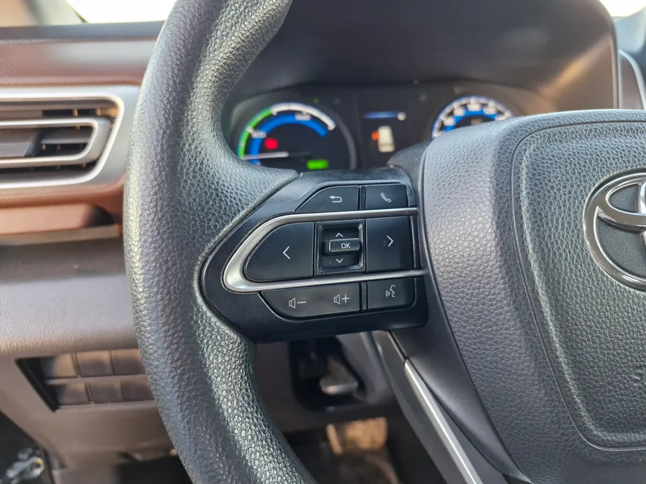 2024 Toyota Innova GL HEV 