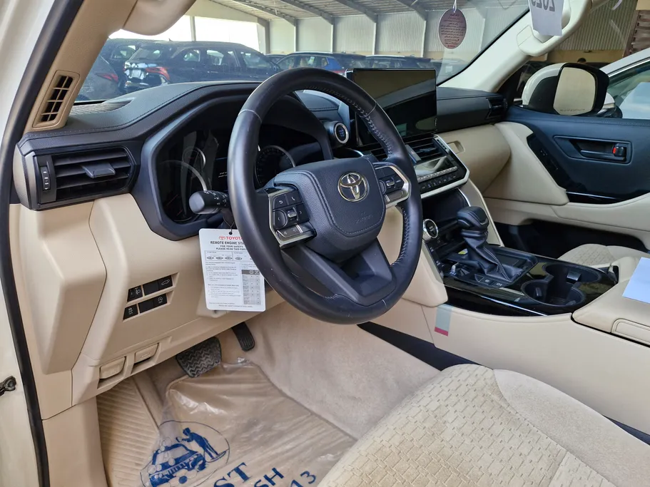 2023 Toyota Land Cruiser GXR3 