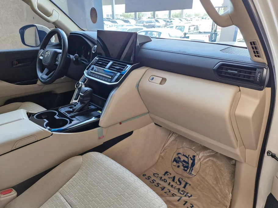 2023 Toyota Land Cruiser GXR3 