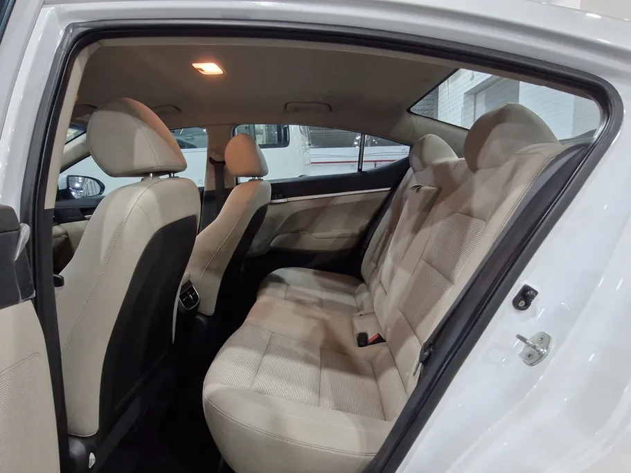 2020 Hyundai Elantra GL 