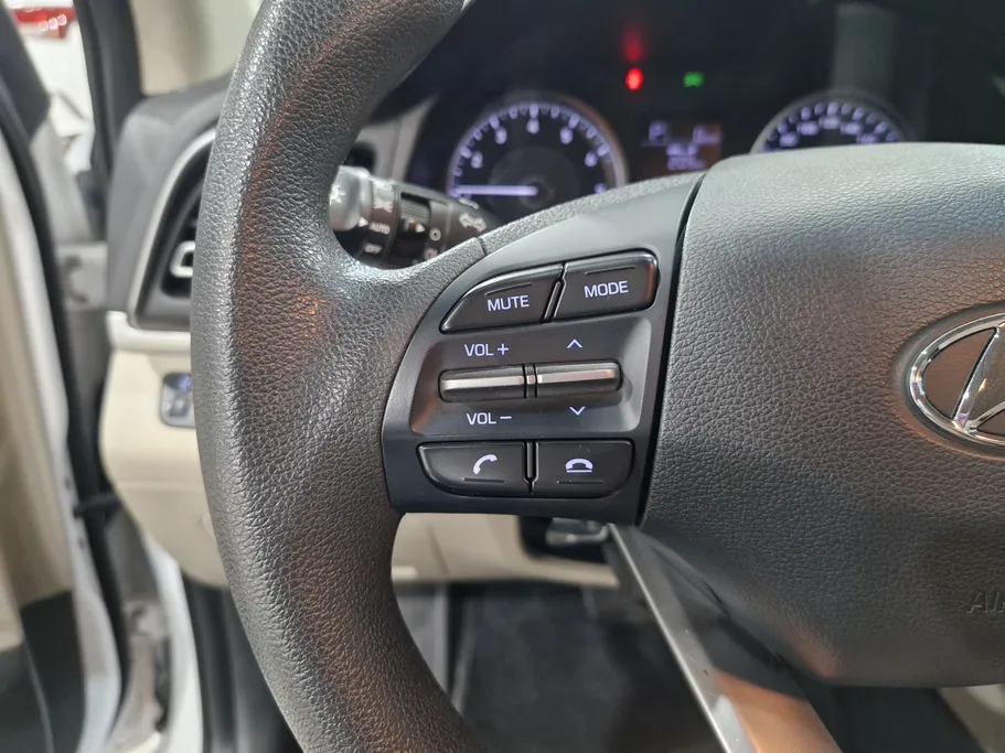 2020 Hyundai Elantra GL 