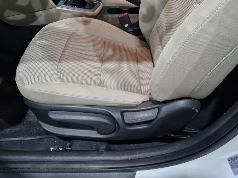 2020 Hyundai Elantra GL 