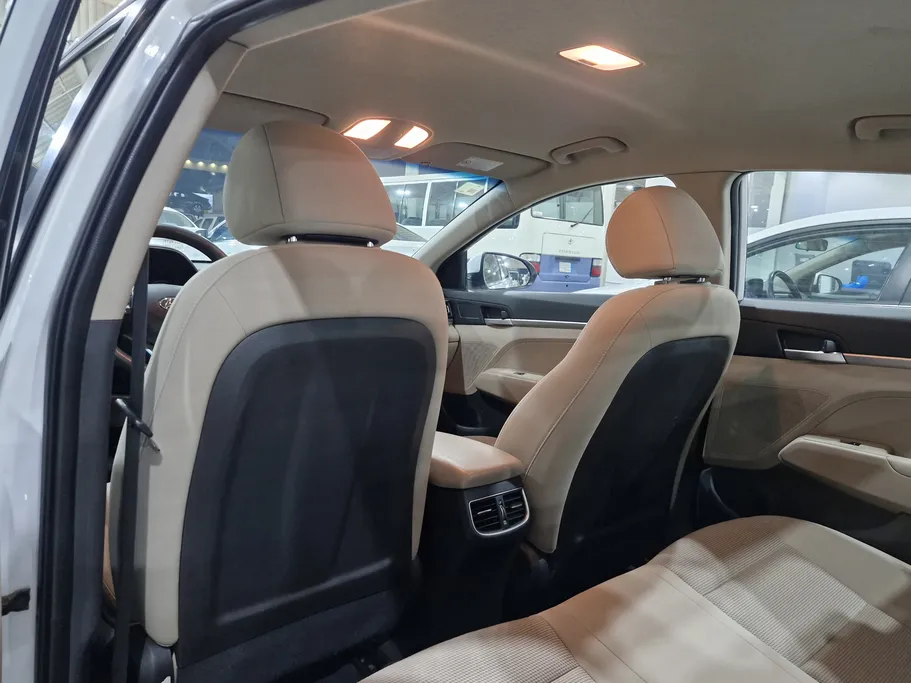 2020 Hyundai Elantra GL 