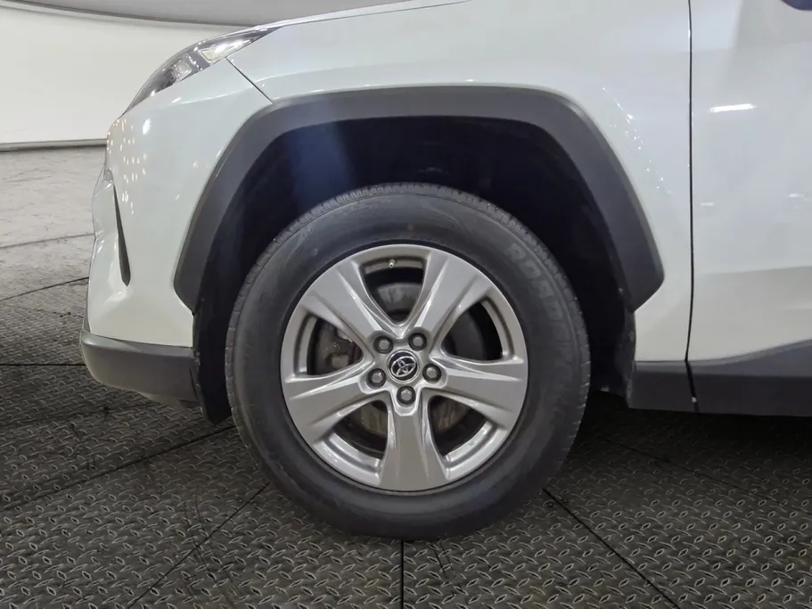 تويوتا راف فور LE 2023 