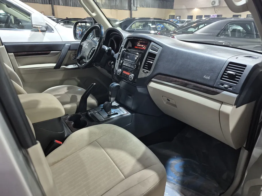 ميتسوبيشي باجيرو GLS 5Doors 2020 