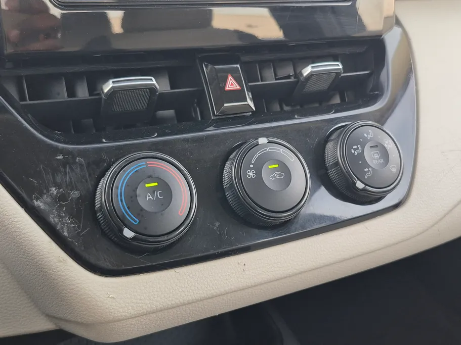 تويوتا كورولا XLI 2023 