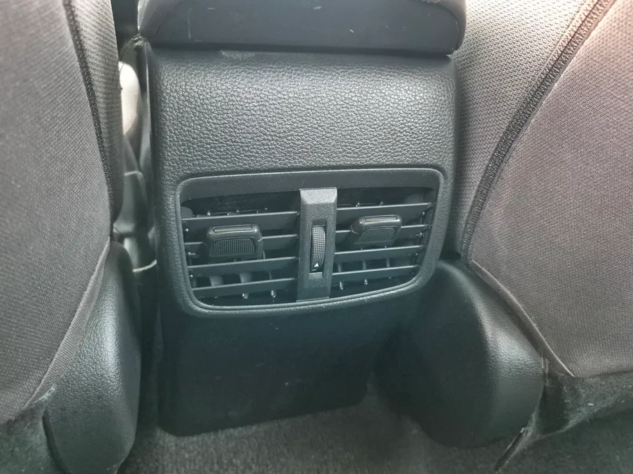 تويوتا كورولا XLI 2023 