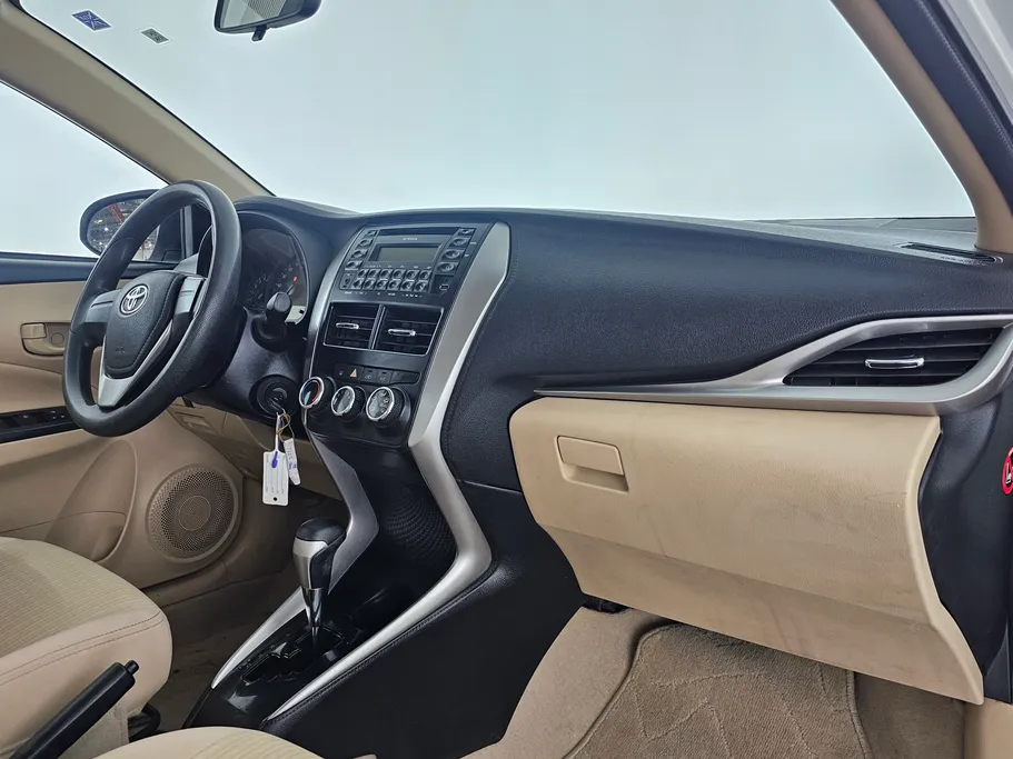 تويوتا يارس Y 2019 