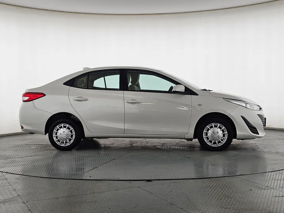 تويوتا يارس Y 2019 