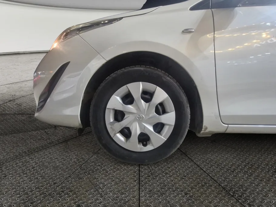 2019 Toyota Yaris  Y 