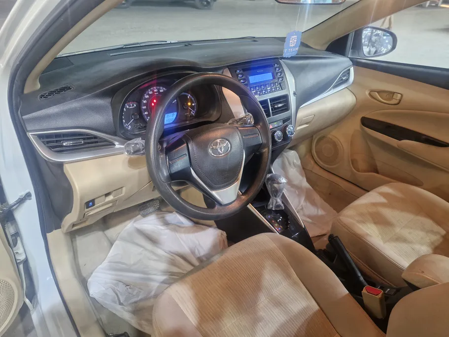 2019 Toyota Yaris  Y 