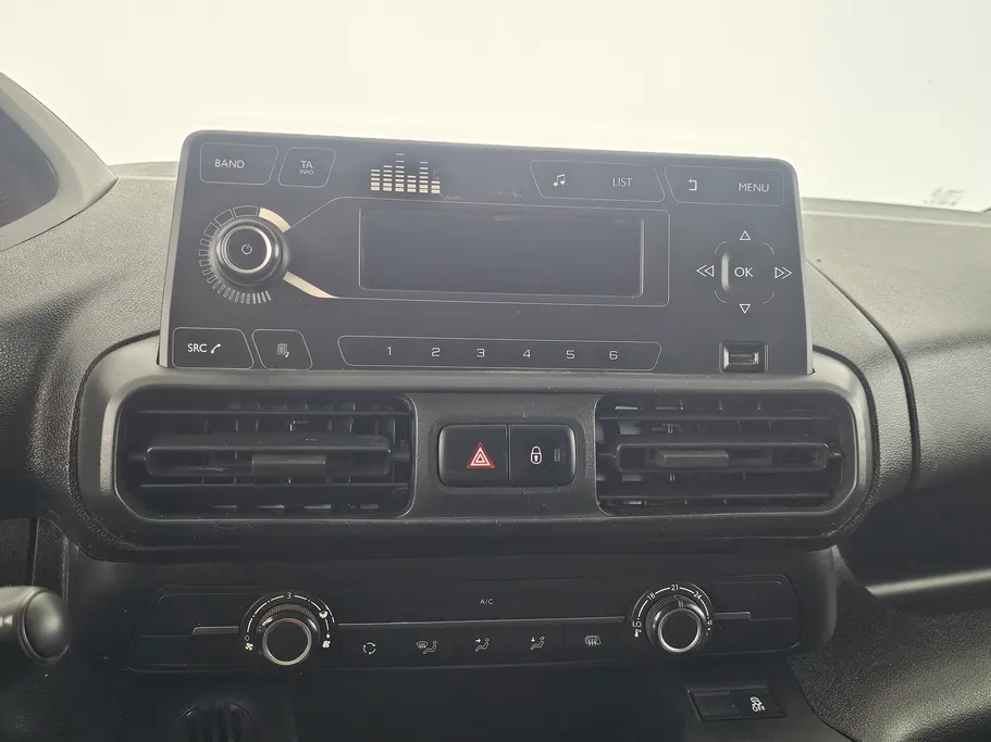 بيجو بارتنر Short van 2022 