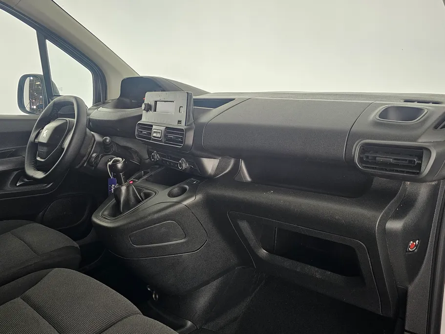 بيجو بارتنر Short van 2022 