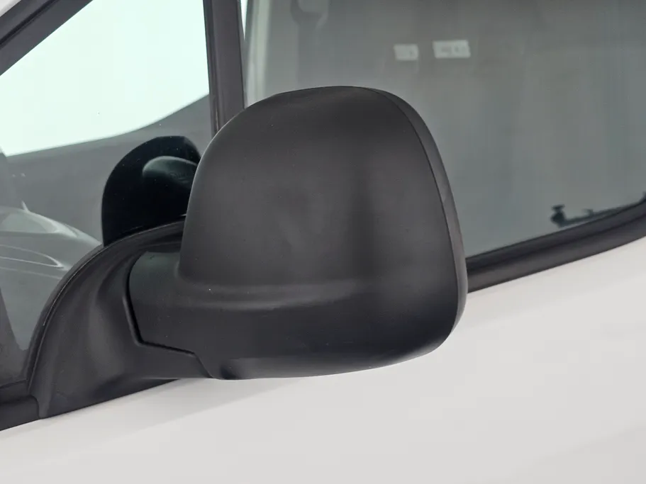 بيجو بارتنر Short van 2022 