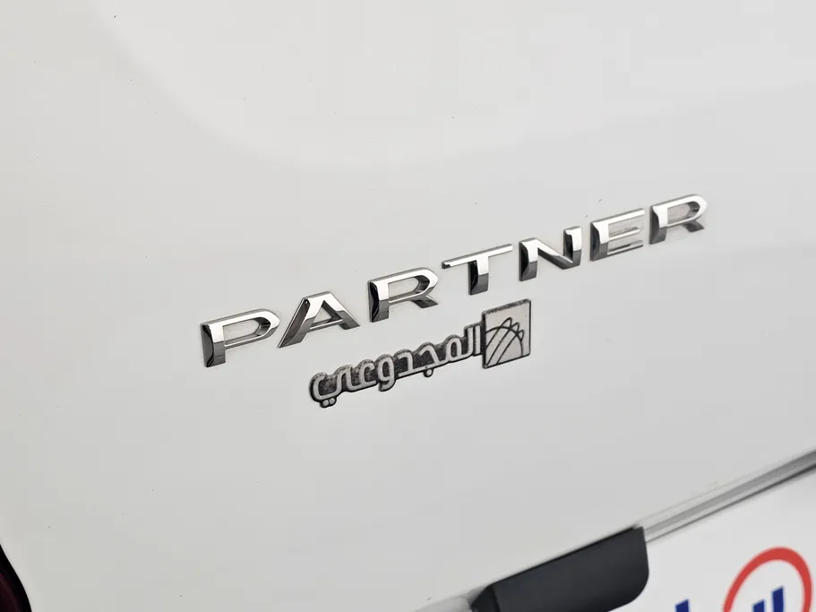 بيجو بارتنر Short van 2022 