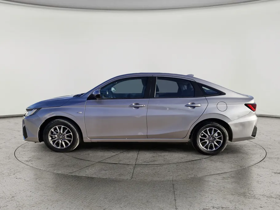 تويوتا يارس Y 2023 