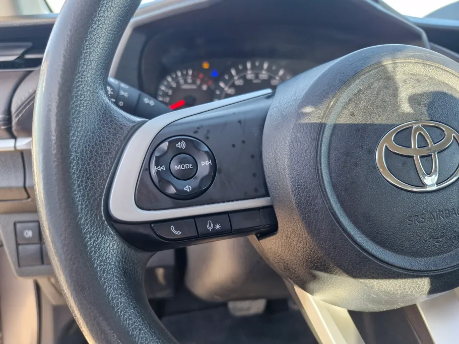 تويوتا يارس Y 2023 