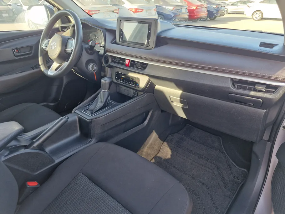 تويوتا يارس Y 2023 